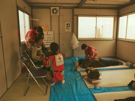 5.3.2011 Red Cross Massage (2).jpg